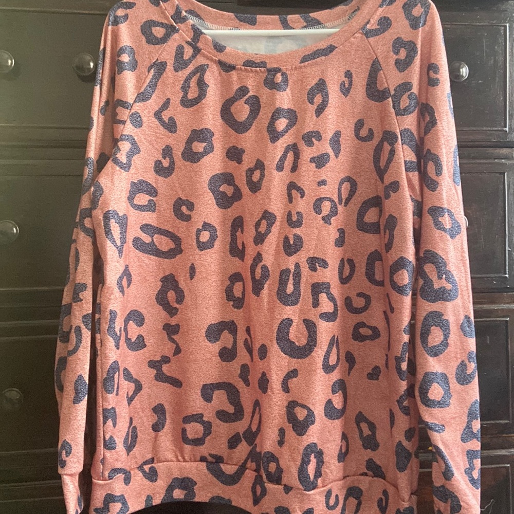 Leopard Sweater*